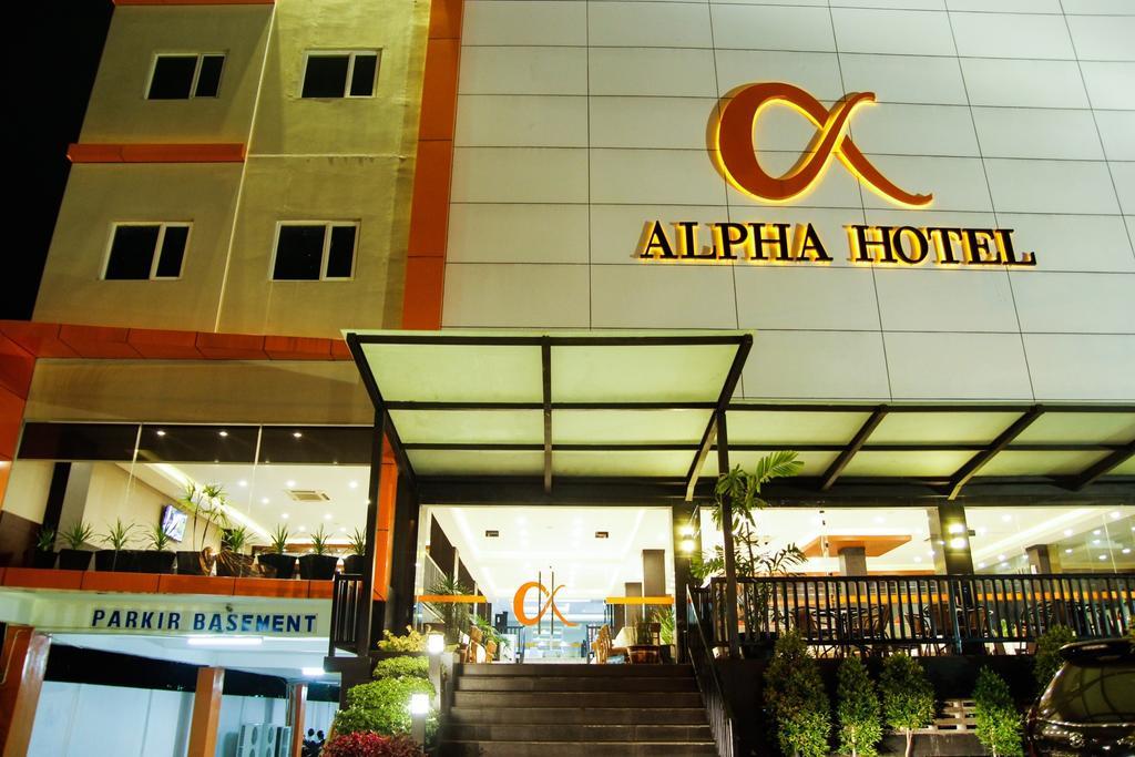 Alpha Hotel Пеканбару Экстерьер фото
