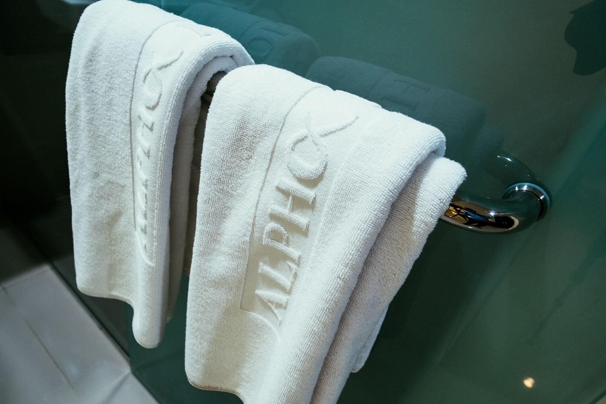 Alpha Hotel Пеканбару Экстерьер фото